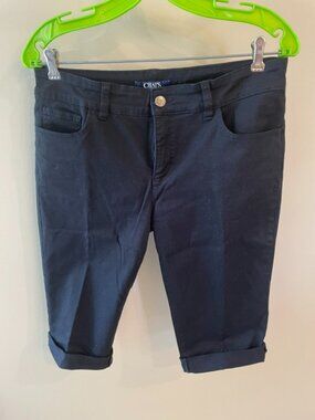 Women's Chaps Jean Capris in black, size. Like new, tags off but never worn.